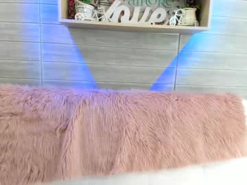 المراهق المجند في الجيش ينيك القائدة العسكرية