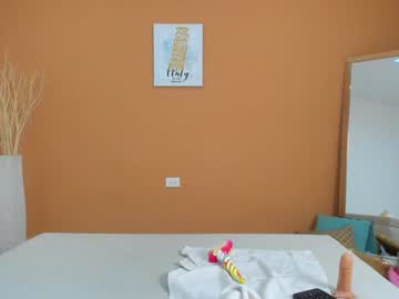 نيك شرموطتين مصريين من راجل عجوز بس شديد نيك 3rabsexy.com